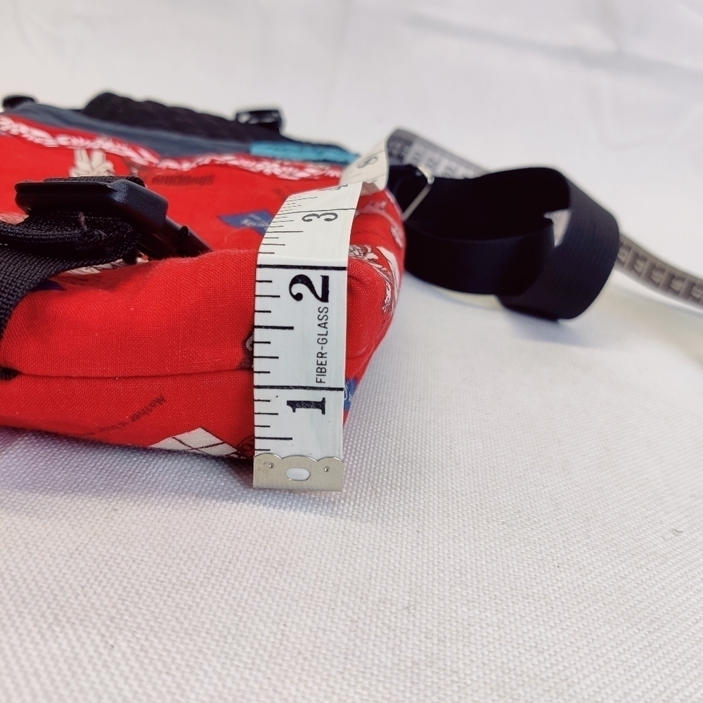 Handmade Quilted Cotton Small Crossbody Bergen Bag 50's Housewife Red & Black - Picture 15 of 16
